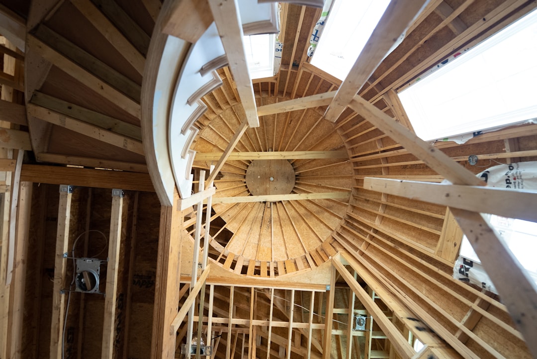 service-02 a-wooden-ceiling-with-a-fan-s3nwpc5nufy